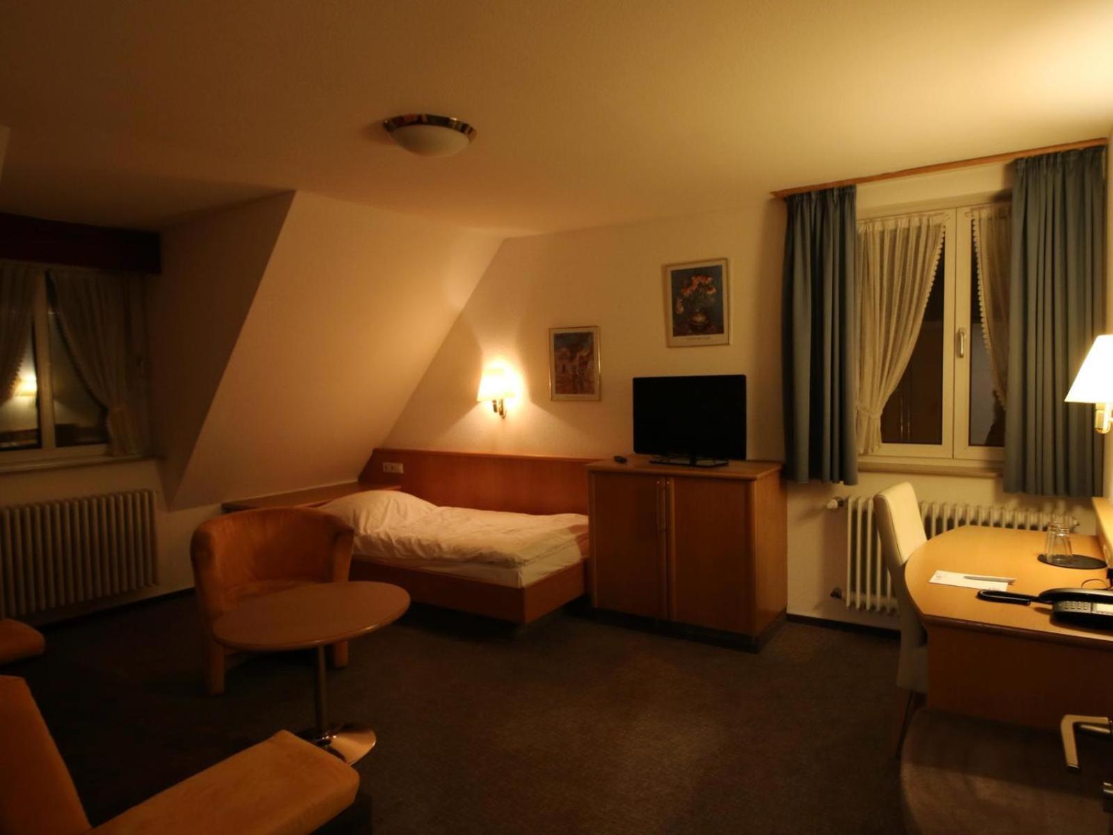 Hotel Gasthof Baeren Weingarten  Dış mekan fotoğraf